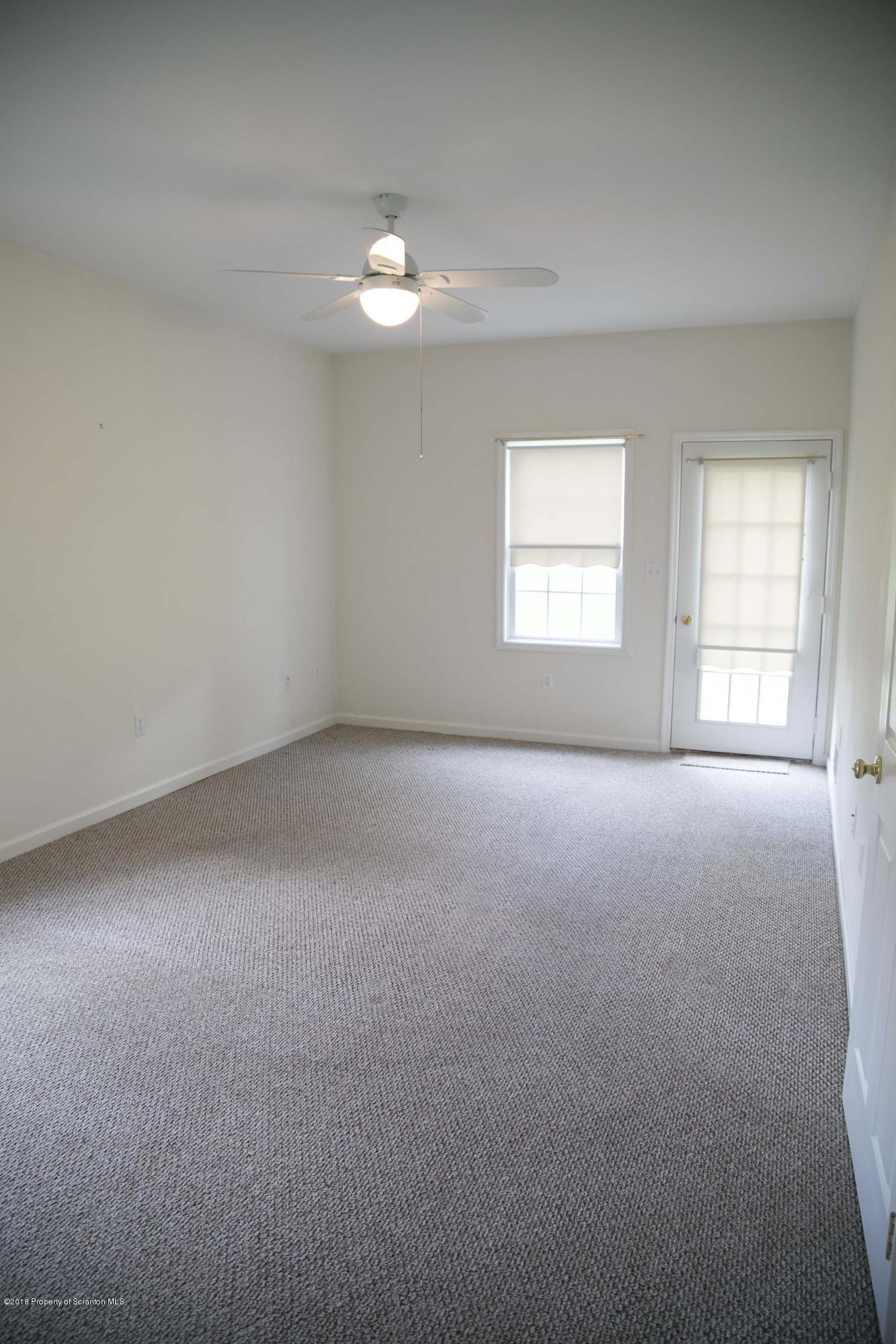 17 Waterford Road Clarks Summit, PA 18411 - Photo 15 of 31 Gallery Image 15