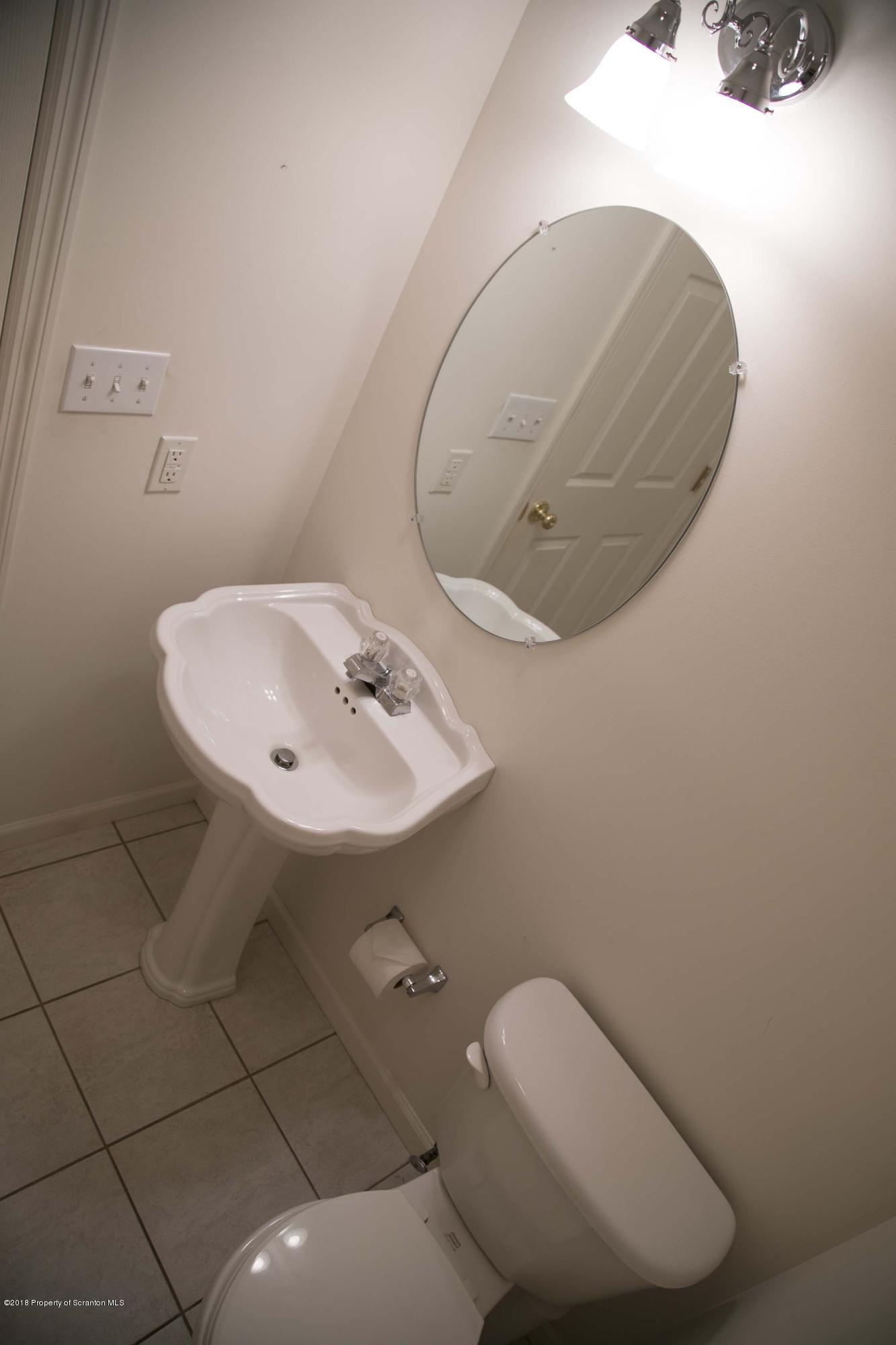 17 Waterford Road Clarks Summit, PA 18411 - Photo 20 of 31 Gallery Image 20