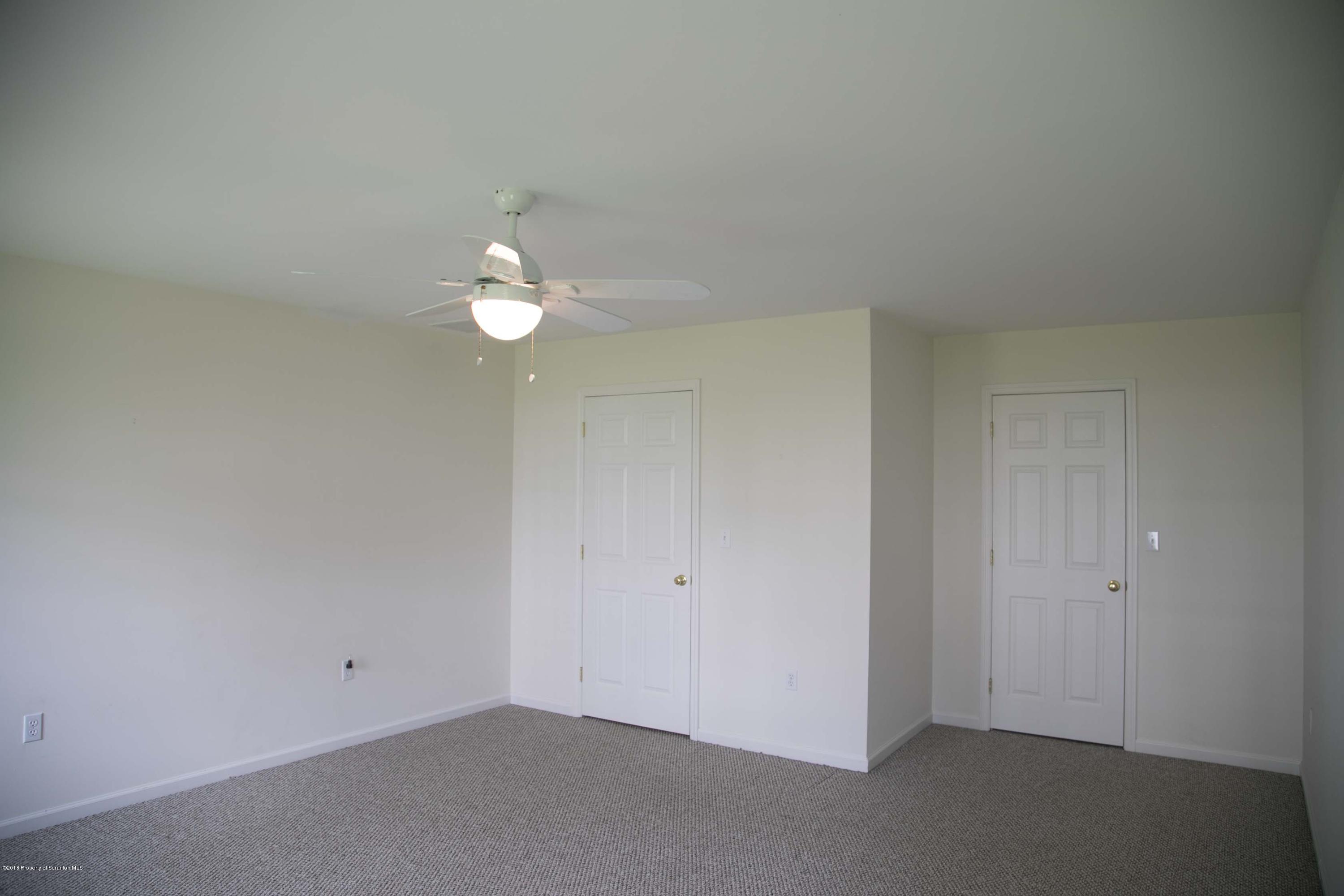 17 Waterford Road Clarks Summit, PA 18411 - Photo 25 of 31 Gallery Image 25
