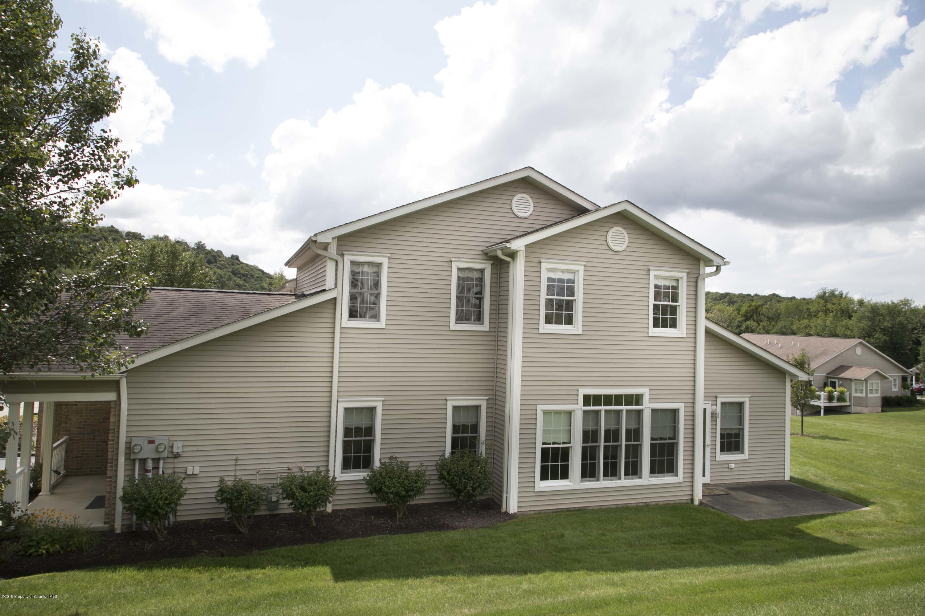 17 Waterford Road Clarks Summit, PA 18411 - Photo 31 of 31 Gallery Image 31