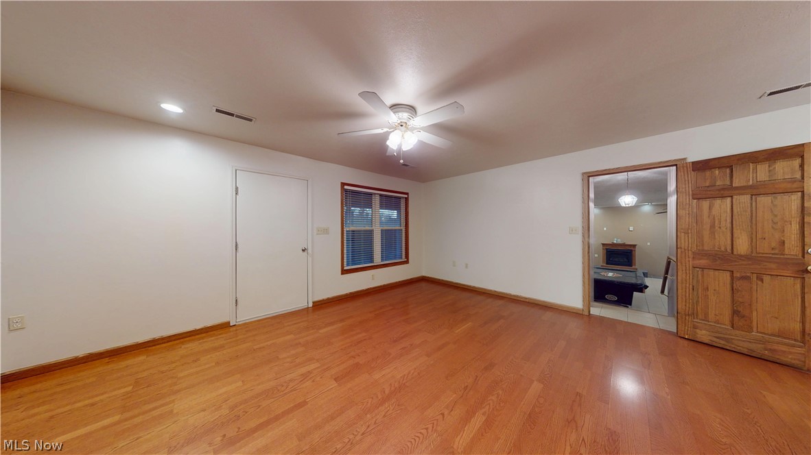 1284 River Road Morgantown, WV 26501 - Photo 21 of 50 LIVING ROOM LOOKING TOWARD REC ROOM AND FRONT DOOR