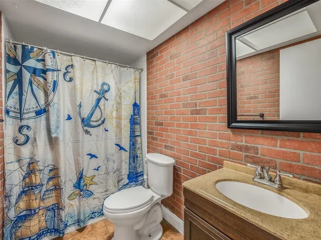 $126,000 | 315 Circle Drive South, Unit 201, Boynton Beach, FL 33435