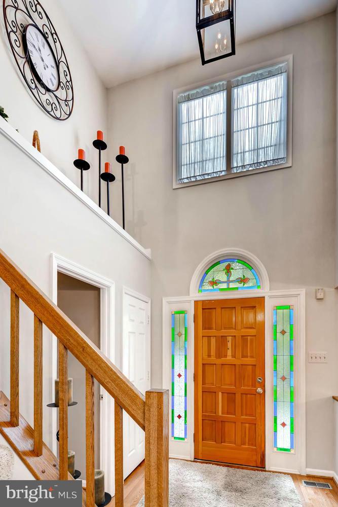 10656 Quarterstaff Road Columbia, MD 21044 - Photo 3 of 30 Interior (General)