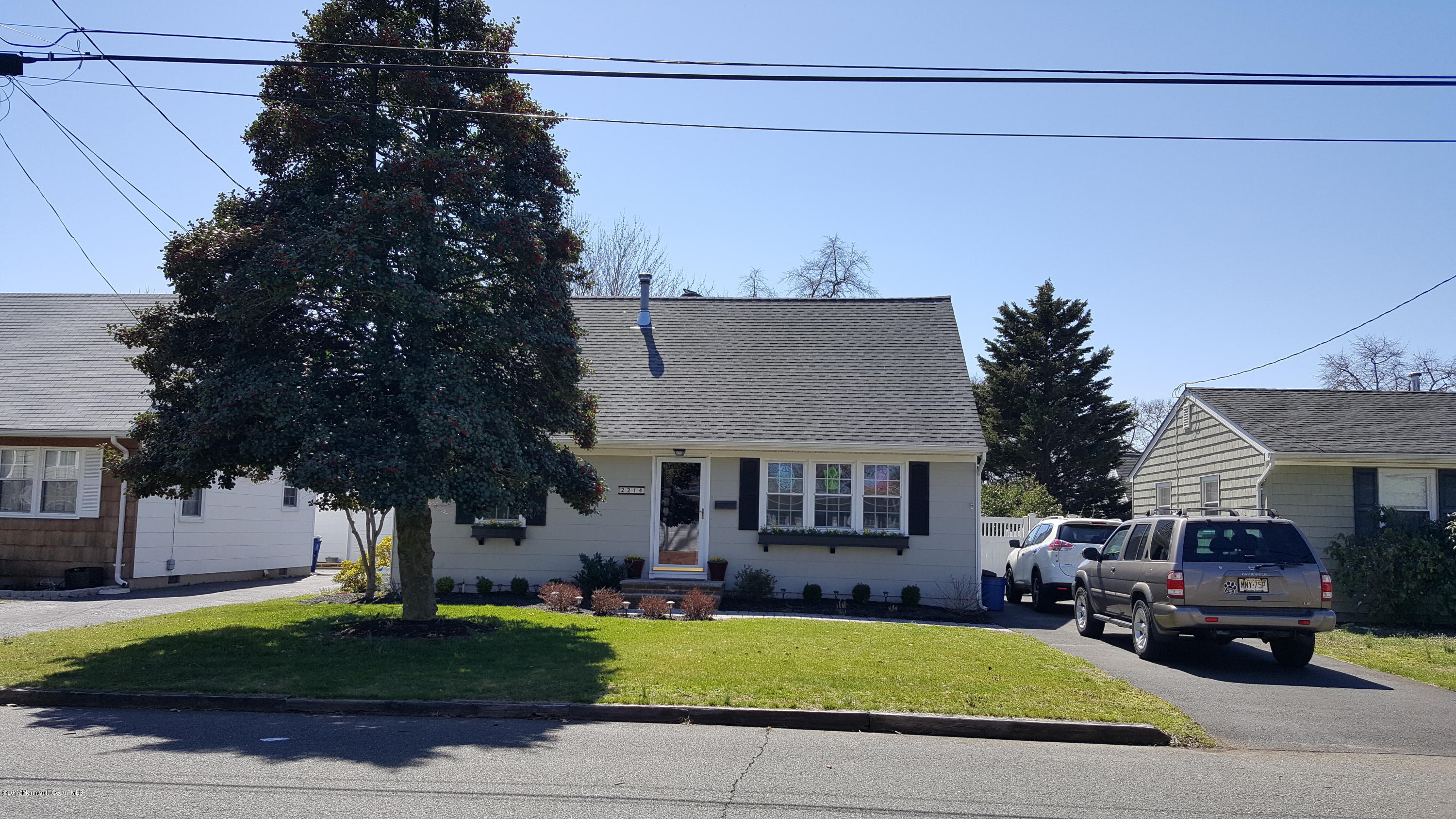 2214 Kenneth Road Point Pleasant, NJ 08742 - Photo 3 of 24 front of house