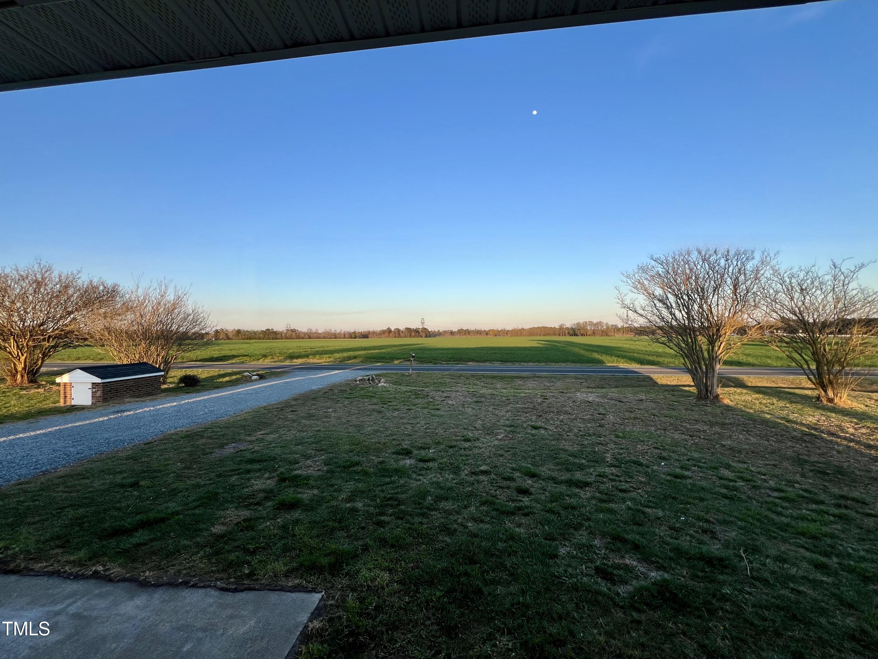 808 West Blackman Road Dunn, NC 28334 - Photo 5 of 25 IMG_9675