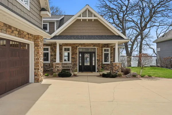 $1,925,000 | 11033 North Shore Drive, Spicer, MN 56288