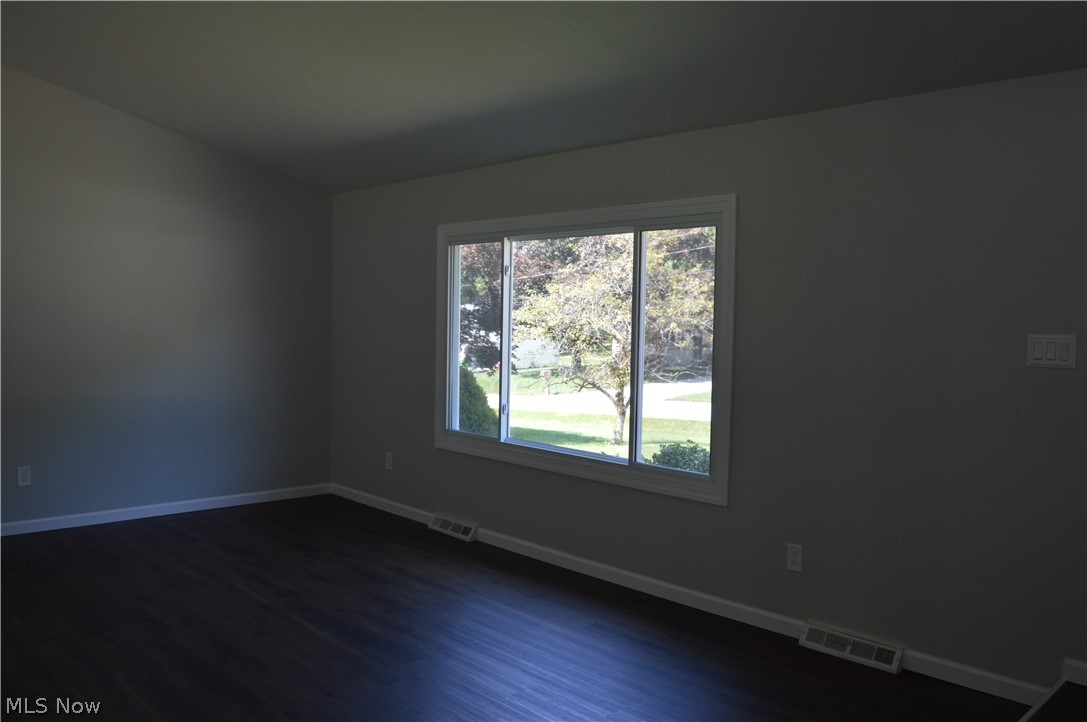 86 Spring Creek Road Northfield, OH 44067 - Photo 3 of 29