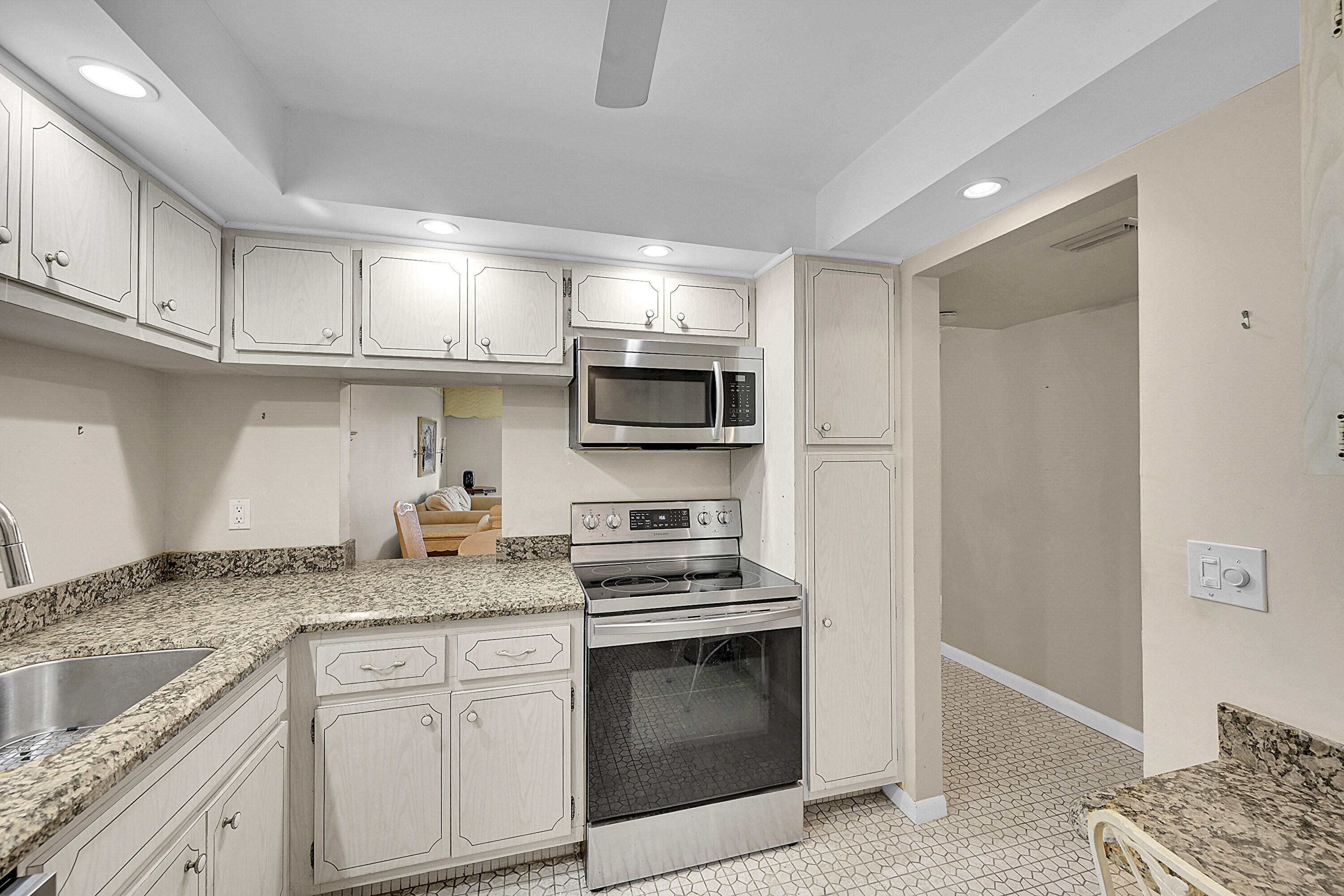 5500 Northwest 2nd Avenue, Unit 614 Boca Raton, FL 33487 - Photo 10 of 24 08_0 (7)