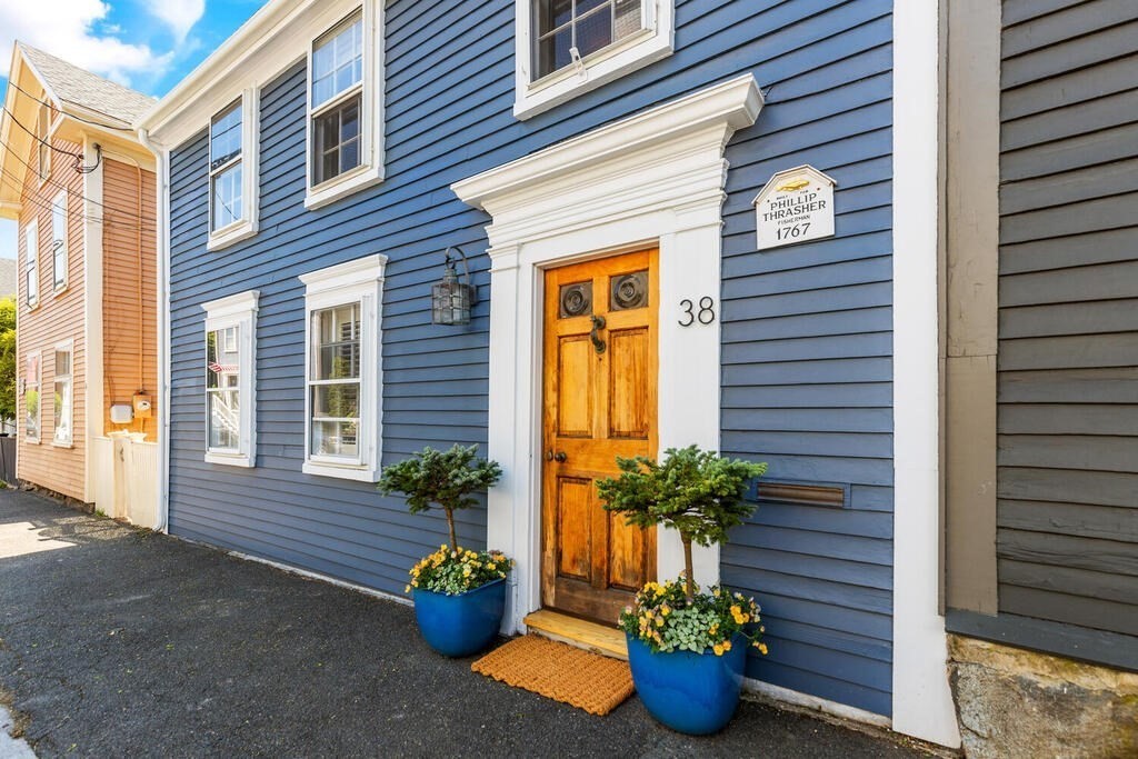38 Washington Street Marblehead, MA 01945 - Photo 2 of 32 a view of a entryway door front of the house