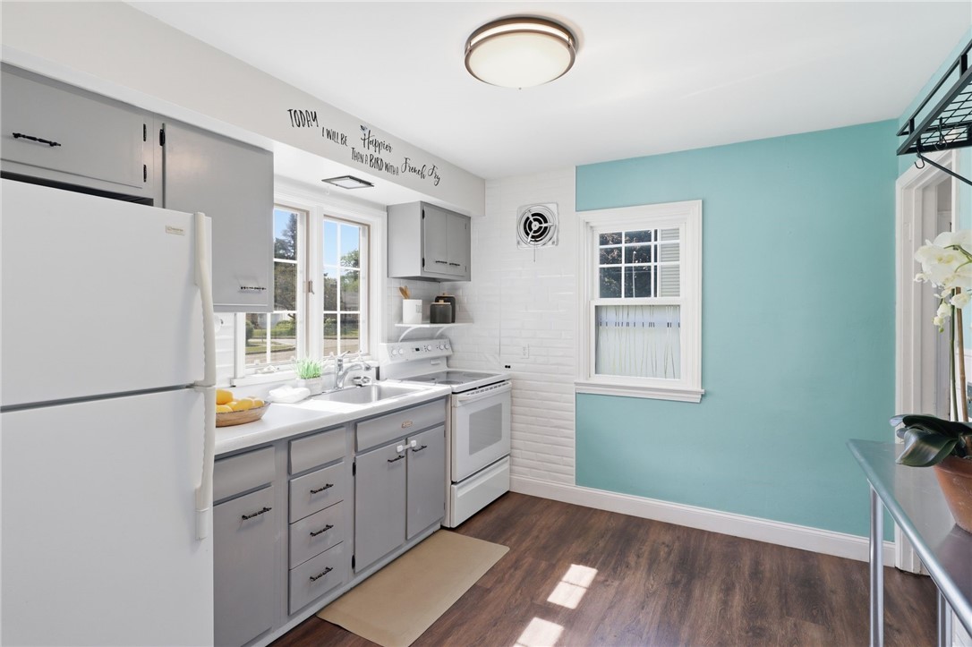 499 Shelford Road Irondequoit, NY 14609 - Photo 5 of 42