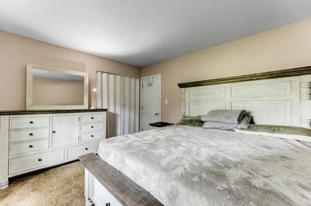 $2,300 | 219 Monterey Drive, Bolingbrook, IL 60440