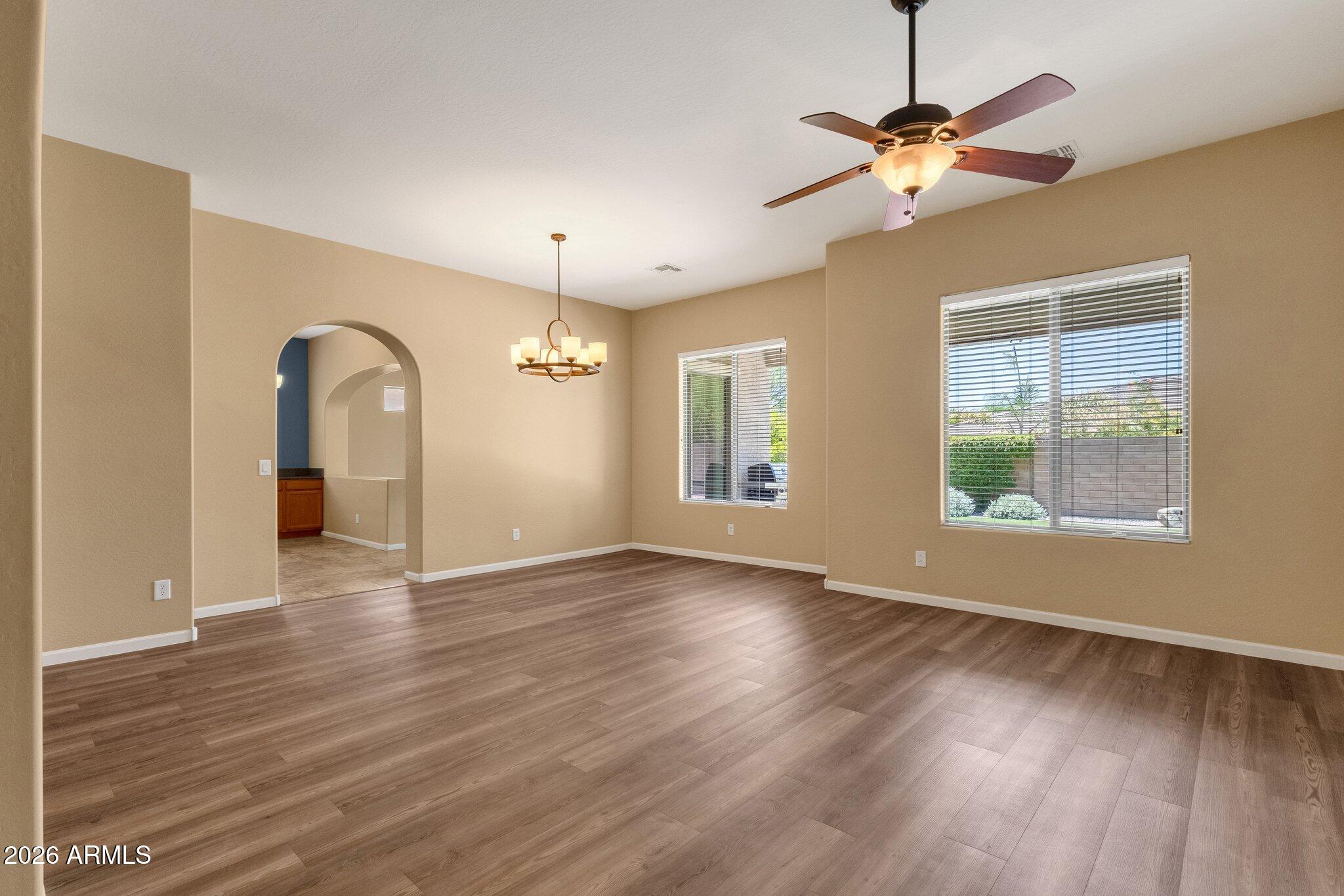 2403 East Robb Lane Phoenix, AZ 85024 - Photo 7 of 40