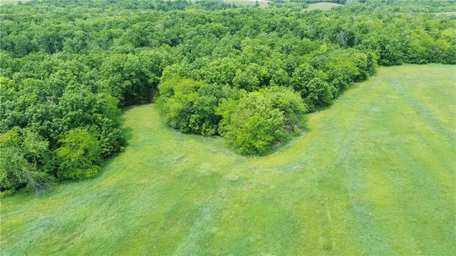 $814,200 | Hwy C Highway, Albany, MO 64402