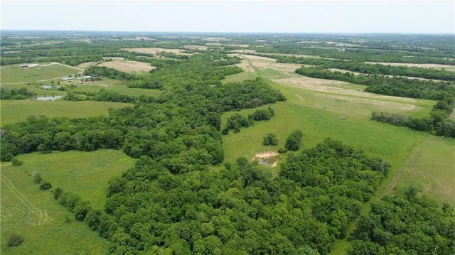 $814,200 | Hwy C Highway, Albany, MO 64402