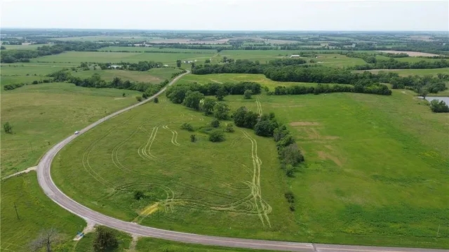 $814,200 | Hwy C Highway, Albany, MO 64402