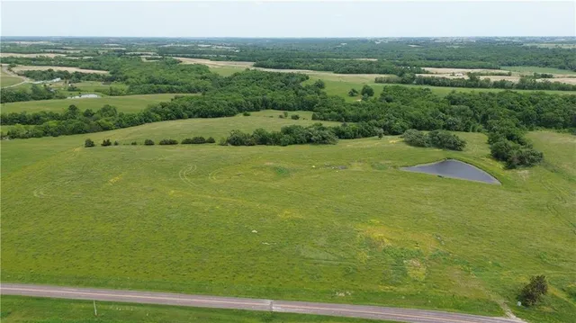 $814,200 | Hwy C Highway, Albany, MO 64402