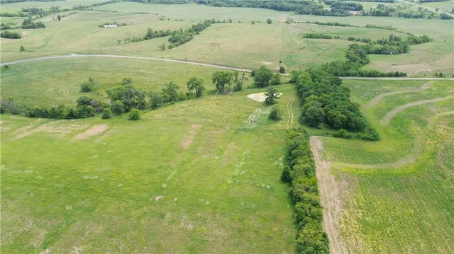 $814,200 | Hwy C Highway, Albany, MO 64402