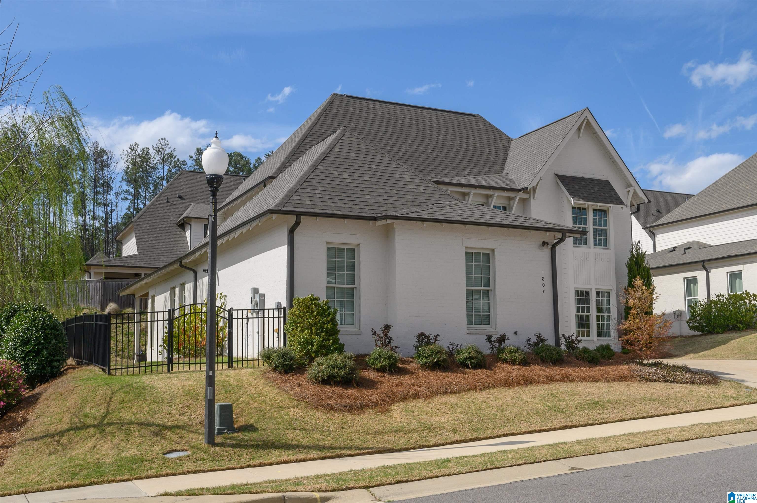 1807 Helen Ridge Circle Birmingham, AL 35242 - Photo 3 of 55