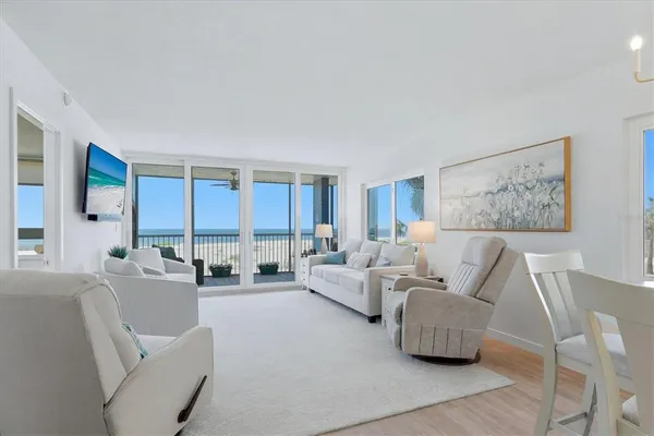 $949,000 | 555 The Esplanade North, Unit 205, Venice, FL 34285