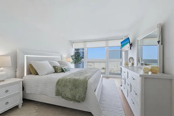 $949,000 | 555 The Esplanade North, Unit 205, Venice, FL 34285