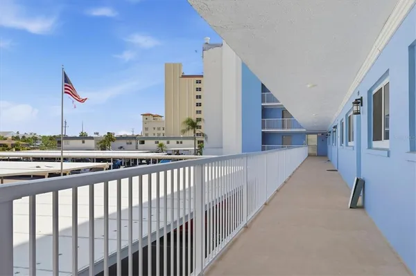 $949,000 | 555 The Esplanade North, Unit 205, Venice, FL 34285