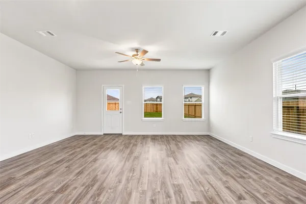 $2,600 | 30223 Fledged Wing Drive, Waller, TX 77484