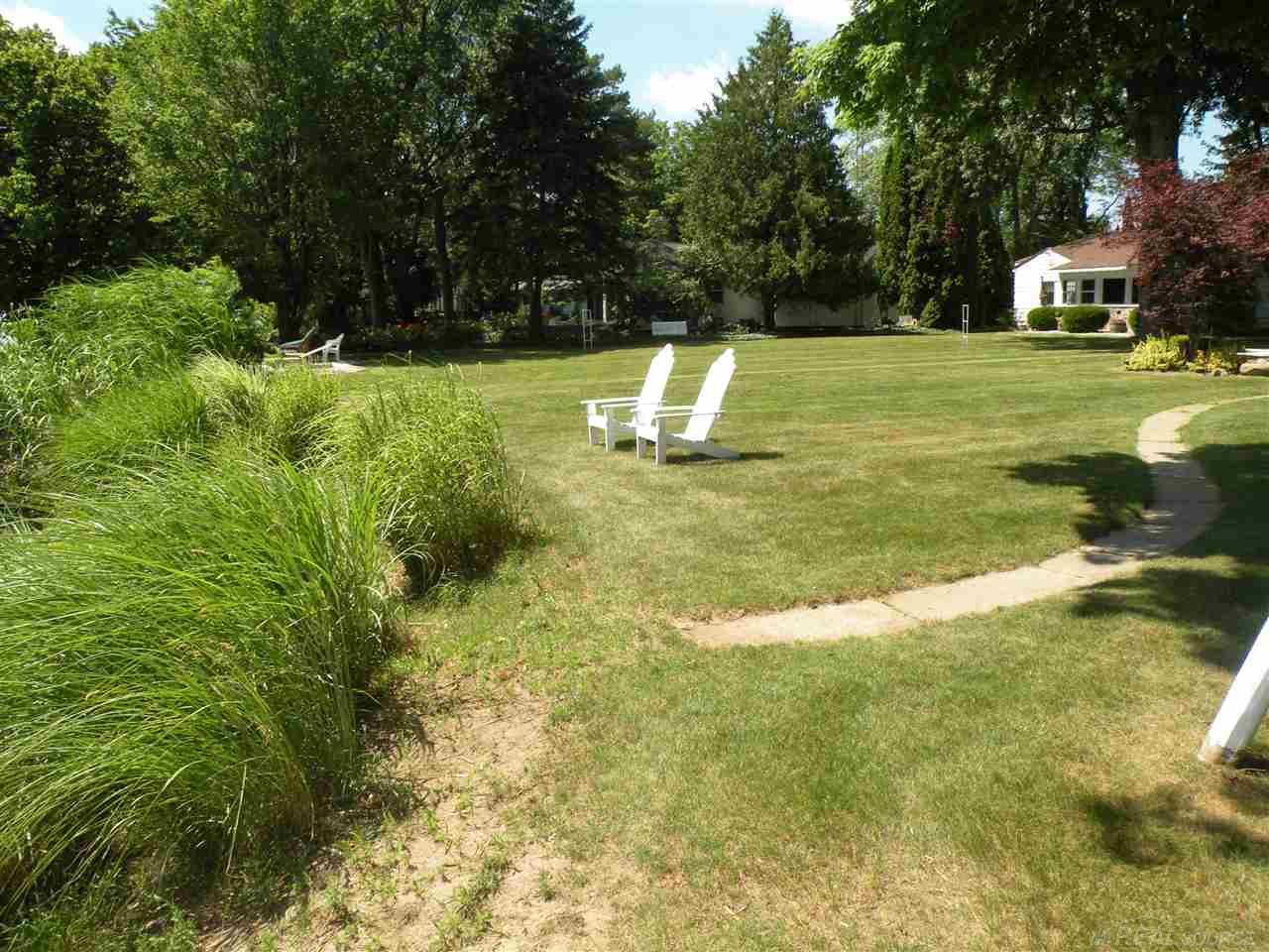 6757 Lakeshore Road Lexington, MI 48450 - Photo 8 of 41