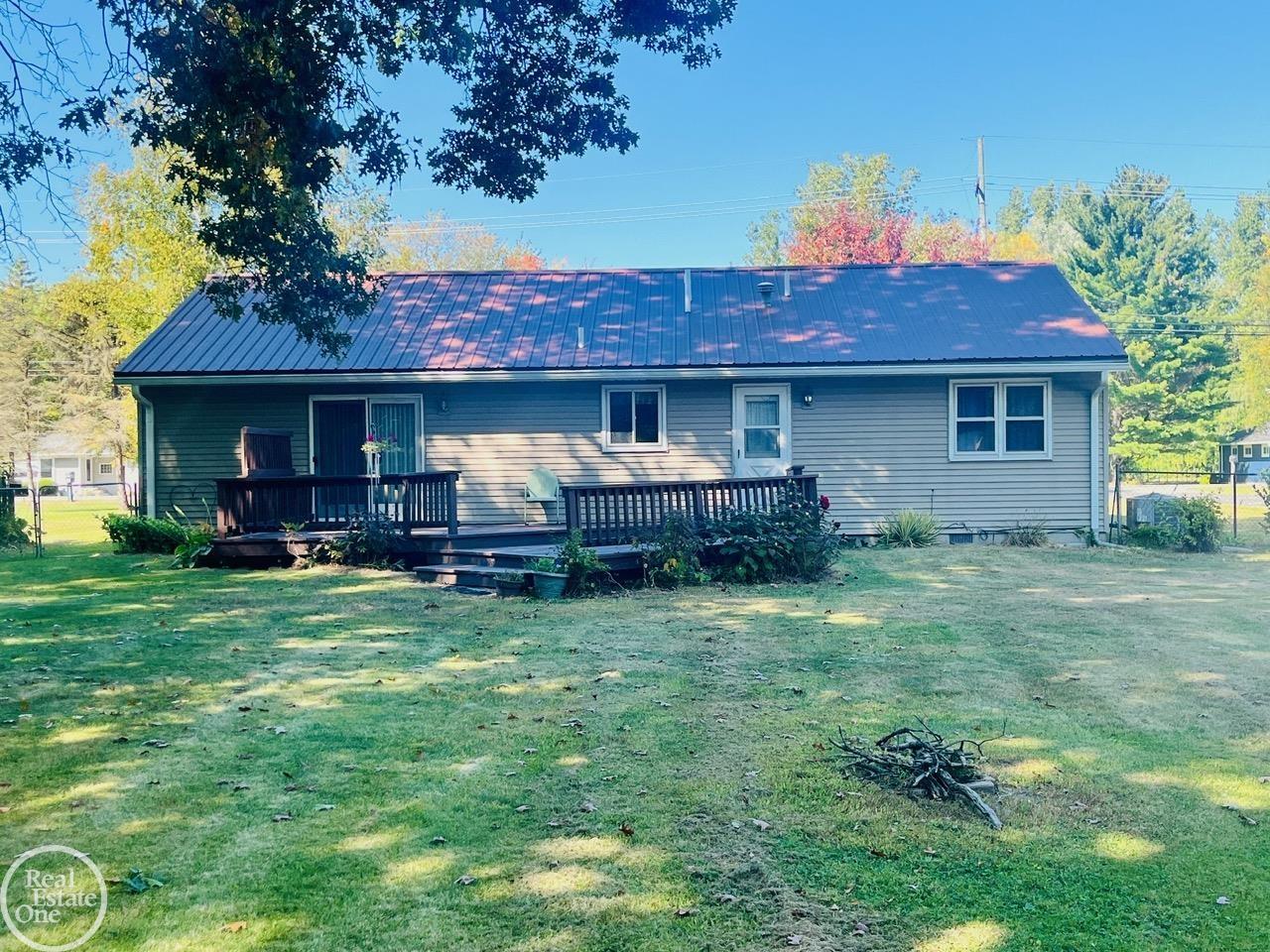 4047 Krafft Road Fort Gratiot, MI 48059 - Photo 25 of 28 50188869-6720d559-ee64-46aa-b464-37deea9de4b5.JPG
