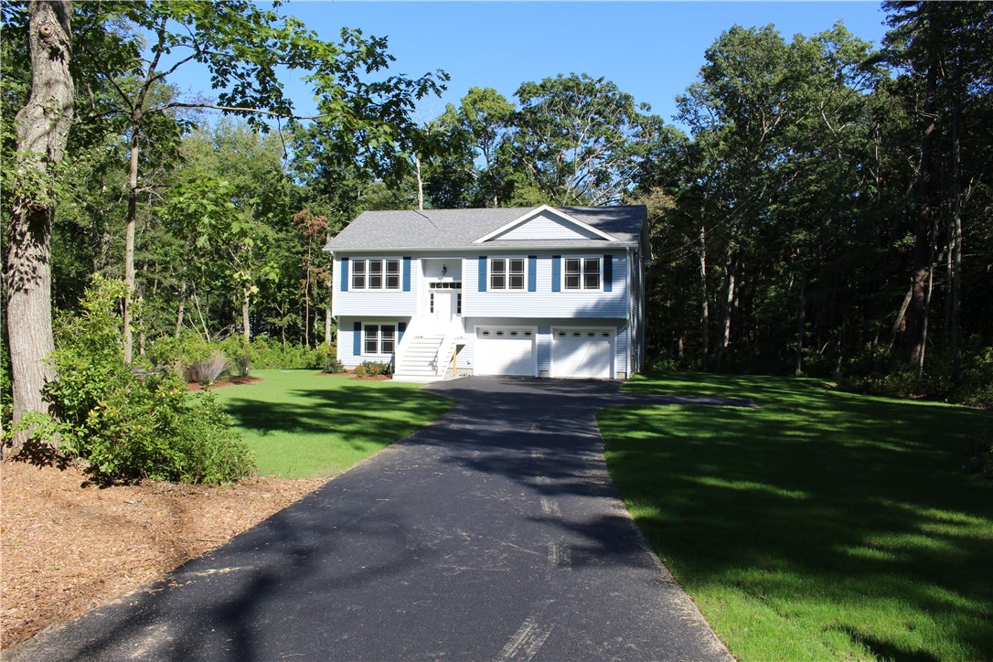152 South Road Exeter, RI 02822 - Photo 2 of 31
