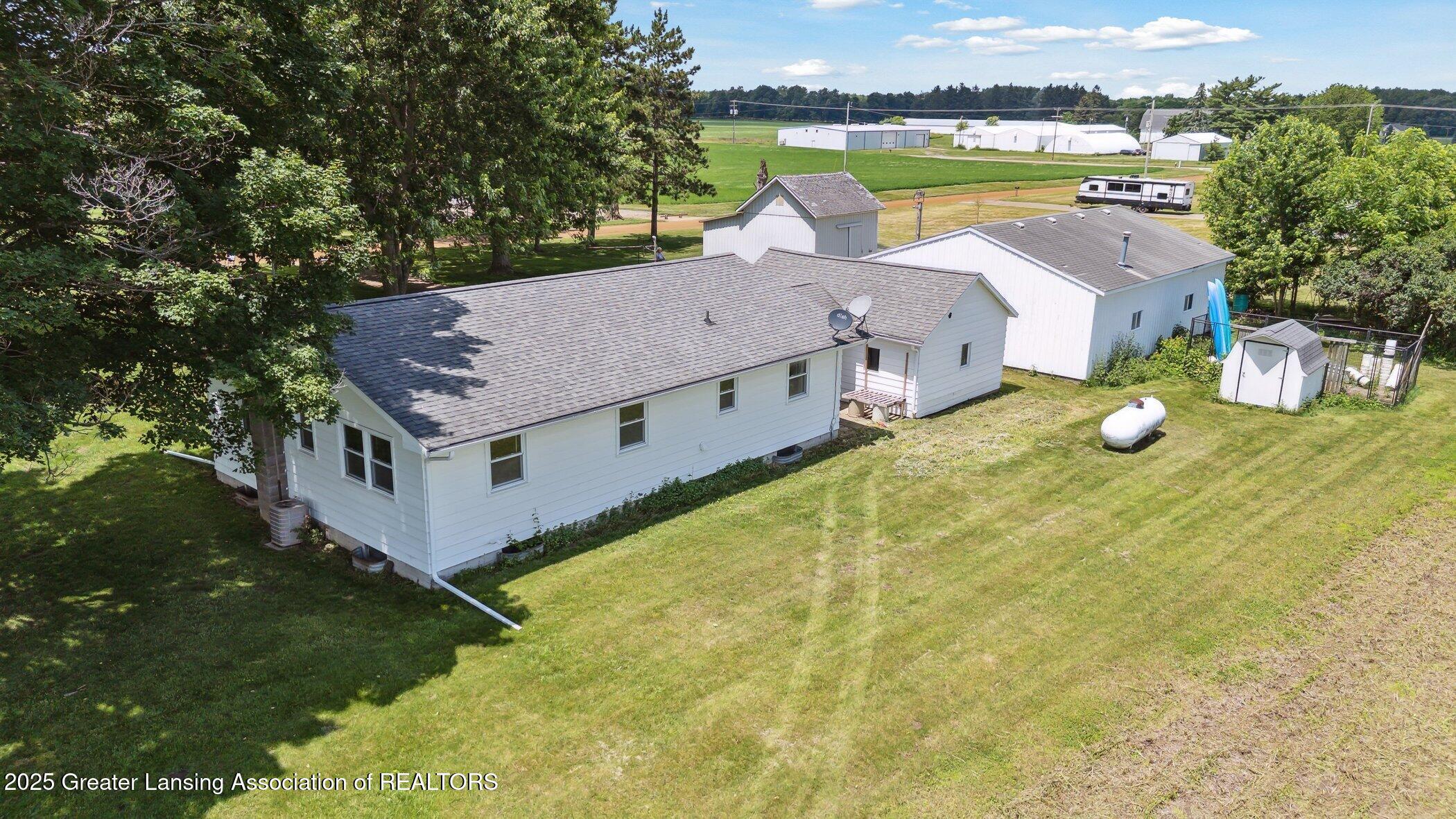 7125 Peck Road Eaton Rapids, MI 48827 - Photo 36 of 43 7125-Peck-Rd-Eaton-Rapids-MI-48827-Windo