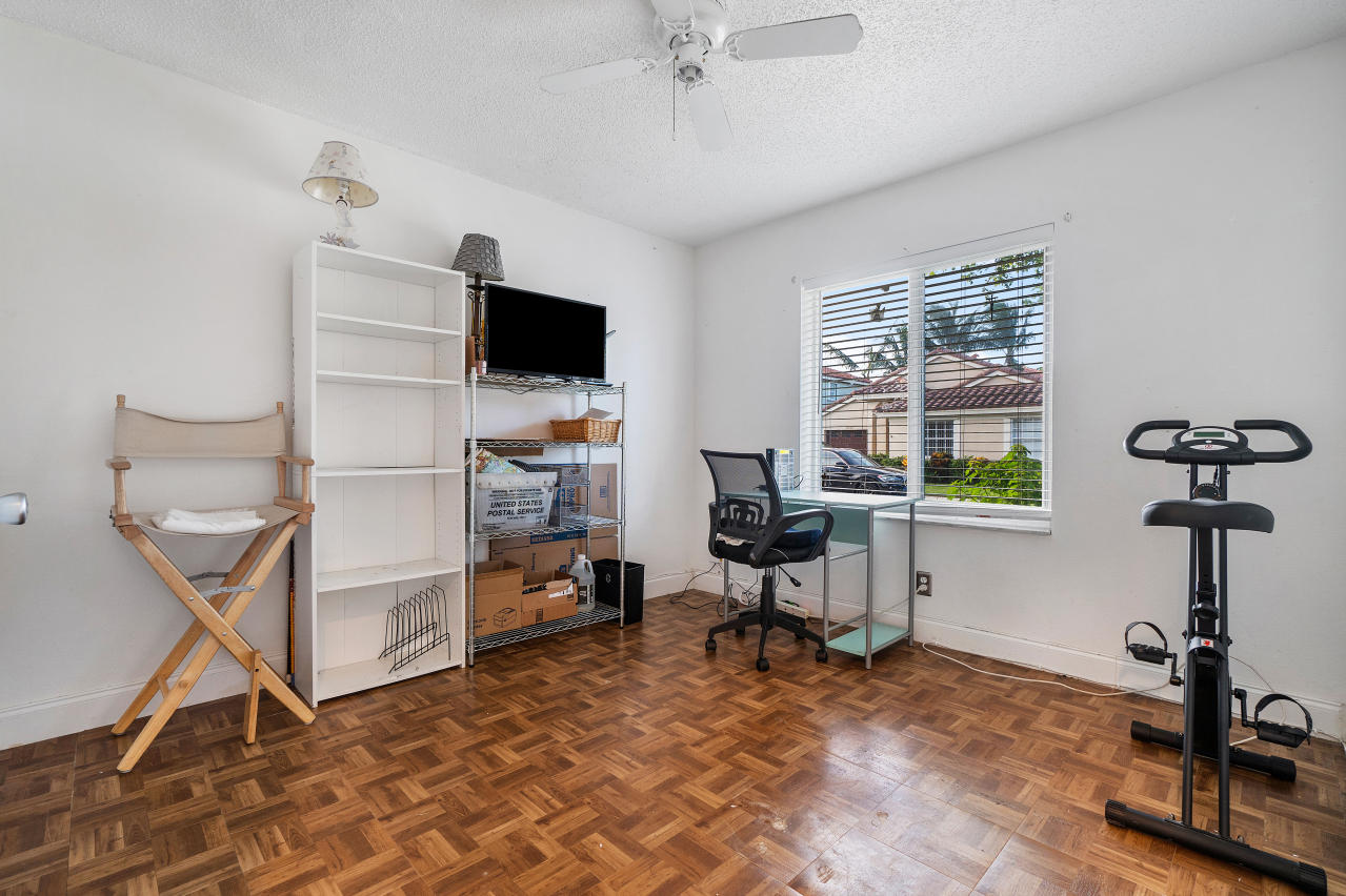 10819 Buttonwood Lake Drive Boca Raton, FL 33498 - Photo 13 of 20 011-10819ButtonwoodLakeDrive-BocaRaton-F