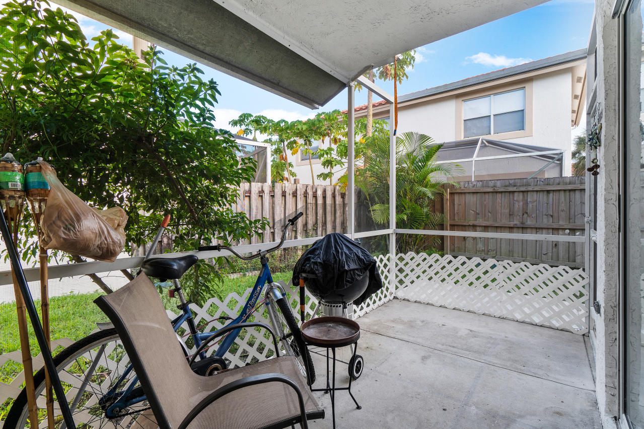 10819 Buttonwood Lake Drive Boca Raton, FL 33498 - Photo 15 of 20 016-10819ButtonwoodLakeDrive-BocaRaton-F