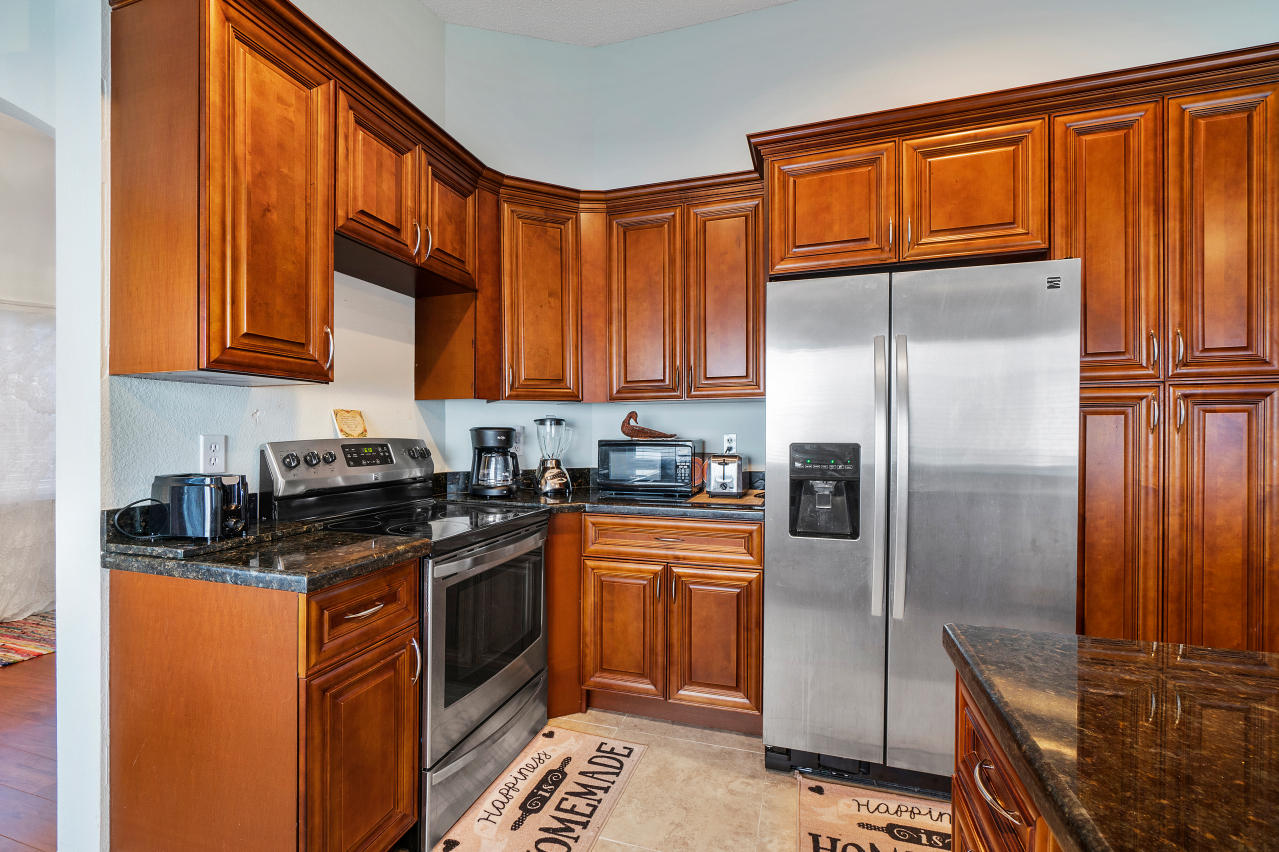 10819 Buttonwood Lake Drive Boca Raton, FL 33498 - Photo 6 of 20 007-10819ButtonwoodLakeDrive-BocaRaton-F