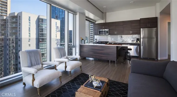 $4,583 | 100 Van Ness Avenue, Unit 909, San Francisco, CA 94102