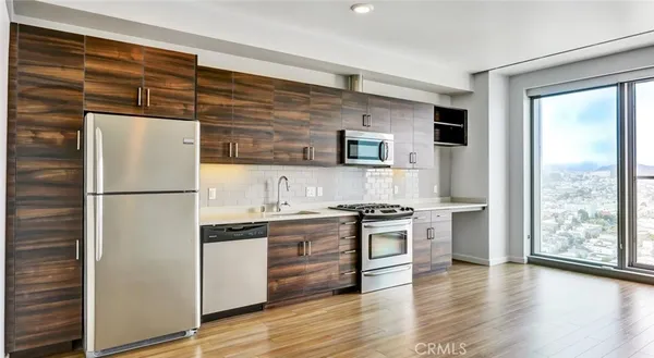 $4,583 | 100 Van Ness Avenue, Unit 909, San Francisco, CA 94102