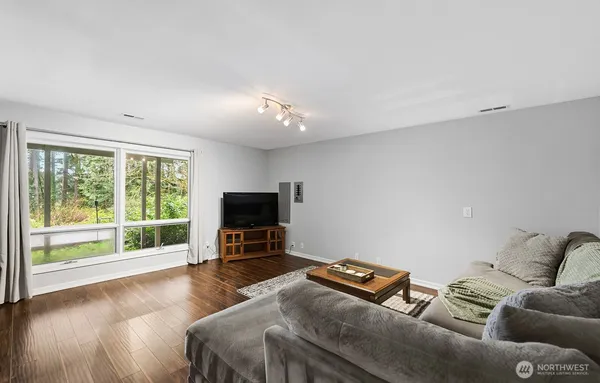 $1,130,000 | 3820 East Ames Lake Drive Northeast, Redmond, WA 98053