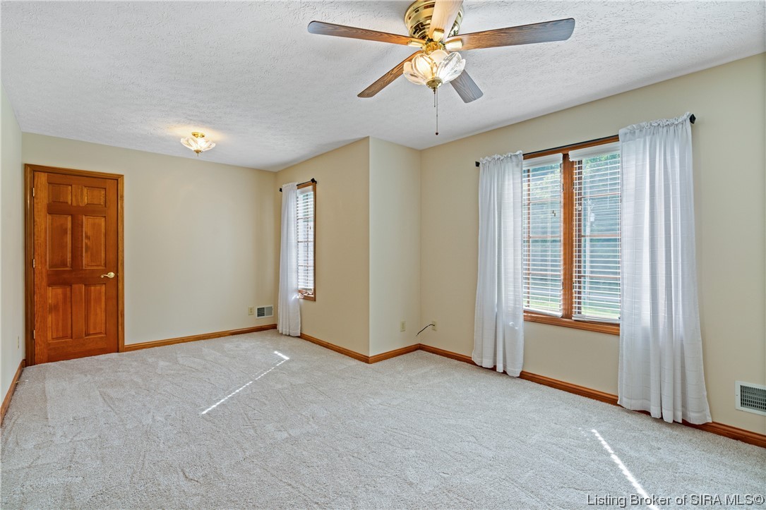 2726 Campion Road Floyds Knobs, IN 47119 - Photo 32 of 55 Gallery Image 32
