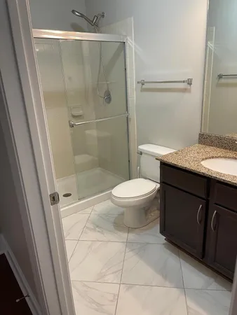 $2,575 | 222 Glenwood Avenue, Unit 308, Raleigh, NC 27603