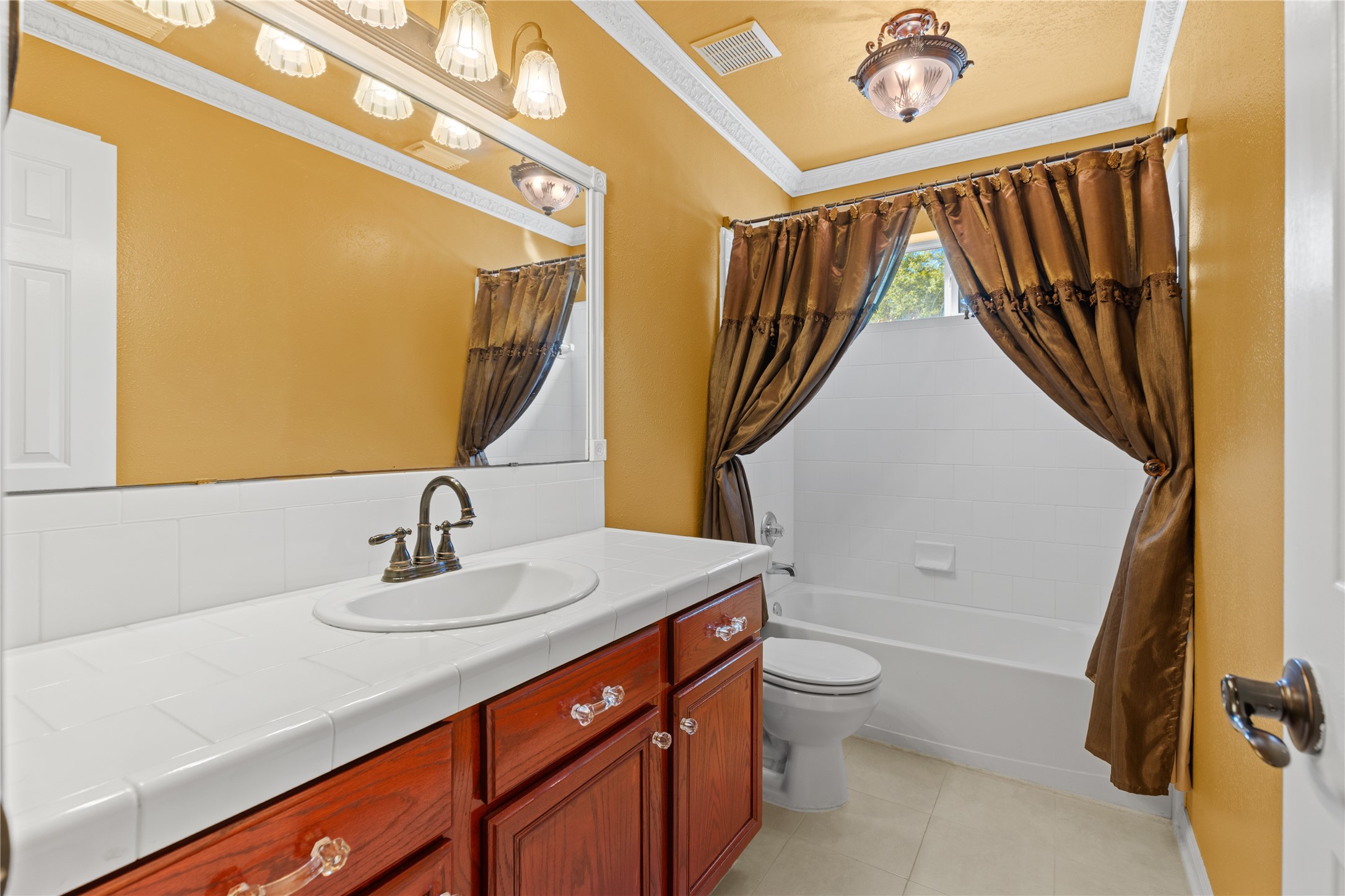 11547 Crockett Martin Road Conroe, TX 77306 - Photo 22 of 46