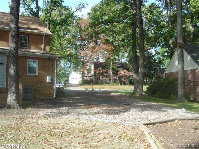 9771 Tuxford Road Chesterfield, VA 23236 - Photo 11 of 12 Exterior Back
