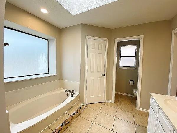 $1,995 | 3704 Fairhaven Drive, Fort Worth, TX 76123