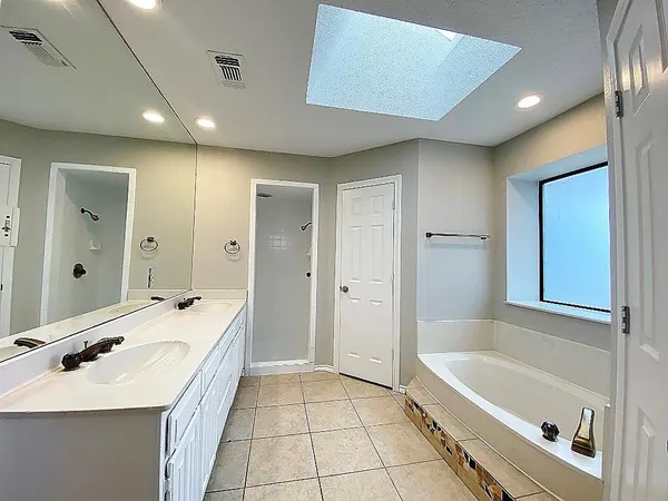 $1,995 | 3704 Fairhaven Drive, Fort Worth, TX 76123