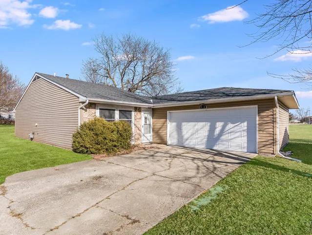 $270,000 | 828 Mulford Lane, Joliet, IL 60431
