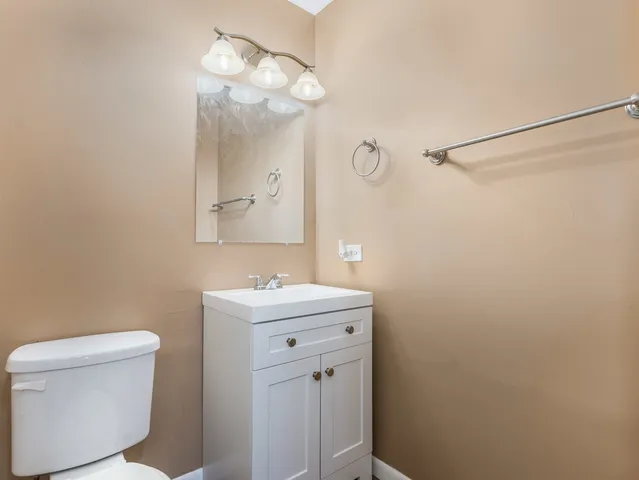 $270,000 | 828 Mulford Lane, Joliet, IL 60431