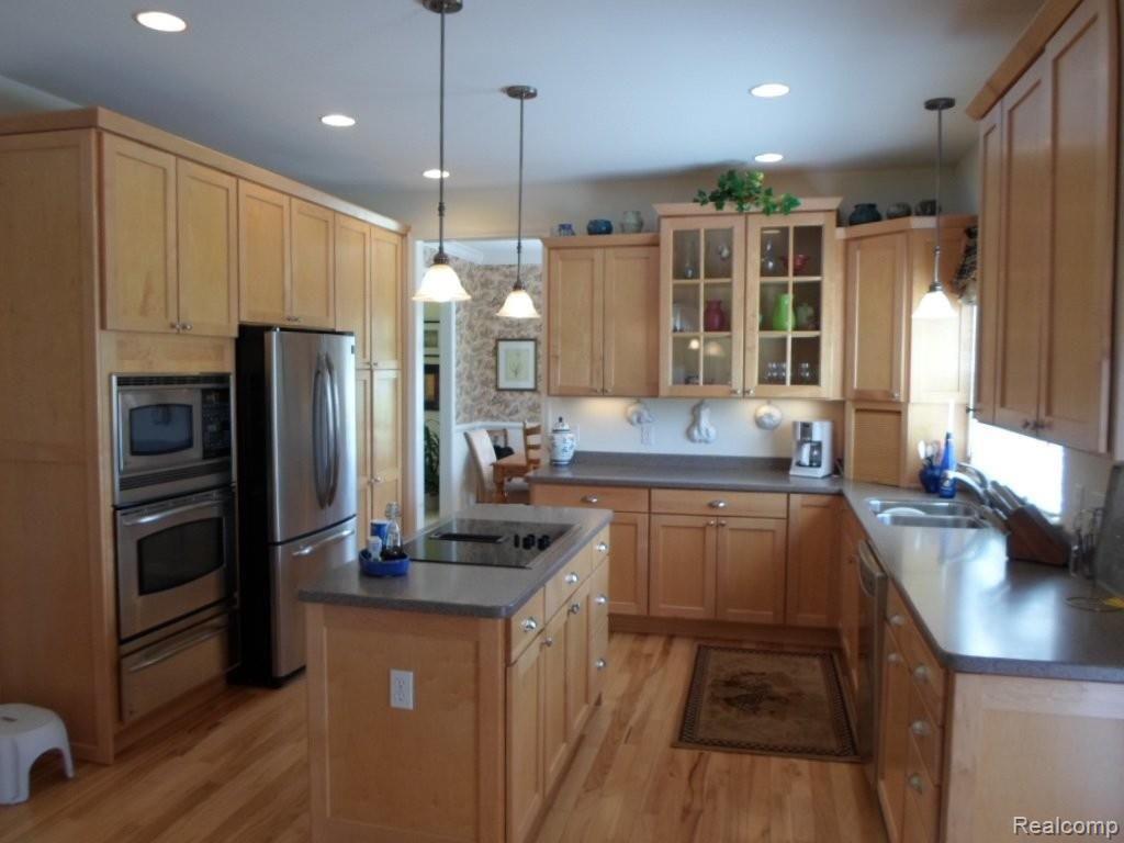 8147 Bergin Road Howell, MI 48843 - Photo 2 of 18 Kitchen.jpg