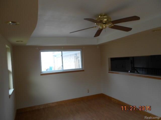 22129 Tuck Road Farmington, MI 48336 - Photo 11 of 20 DSCN9755.JPG