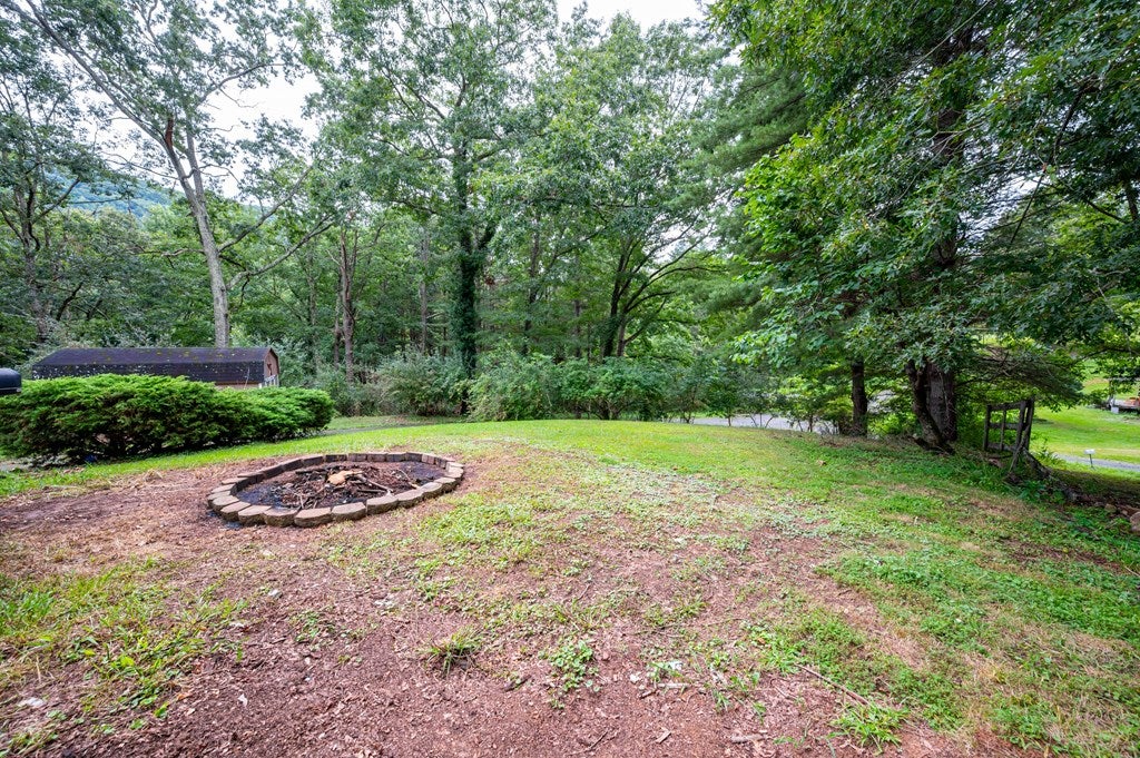 6441 Laurel Fork Road Rocky Gap, VA 24366 - Photo 6 of 41 Gallery Image 6