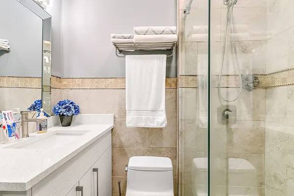 $1,300,000 | 1609-11 North Wood Street, Chicago, IL 60622