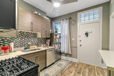 $1,300,000 | 1609-11 North Wood Street, Chicago, IL 60622