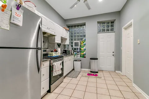 $1,300,000 | 1609-11 North Wood Street, Chicago, IL 60622